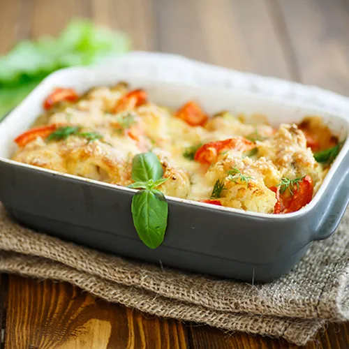 Blumenkohl mit Käse-Tomaten-Sauce